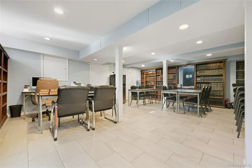8 Burton Avenue Woodmere NY 11598