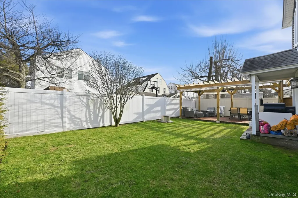 8 Burton Avenue Woodmere NY 11598
