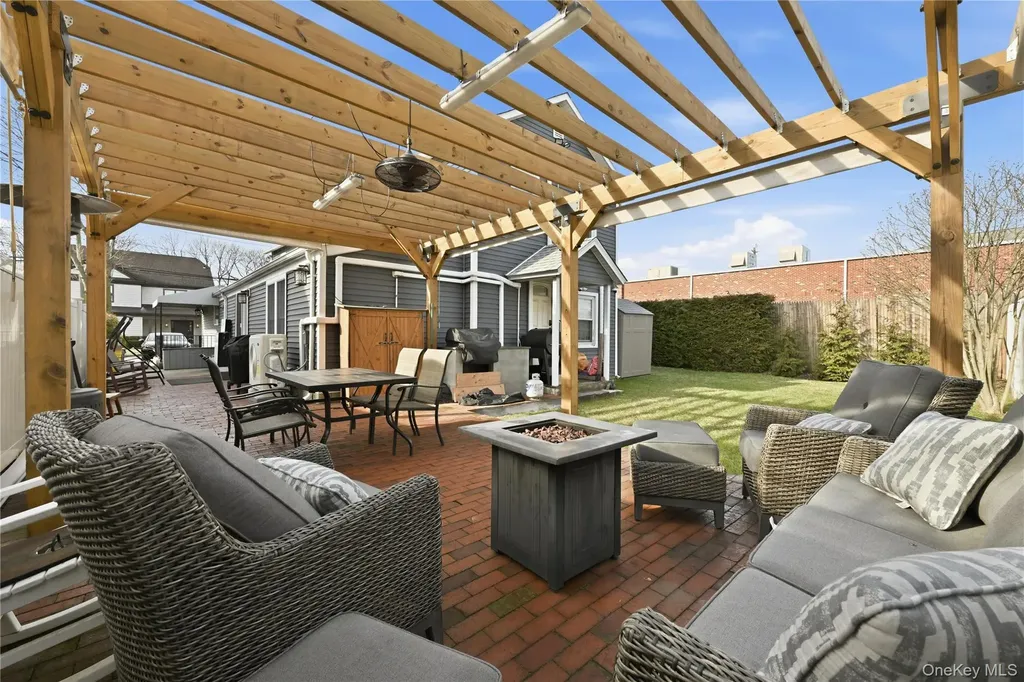 8 Burton Avenue Woodmere NY 11598