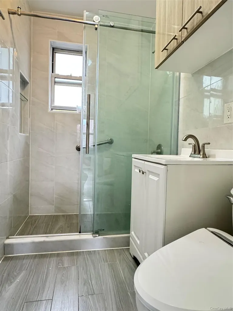 68-09 138th Street Flushing NY 11367