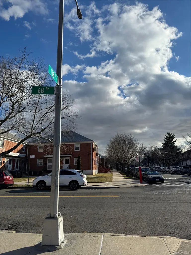 68-09 138th Street Flushing NY 11367