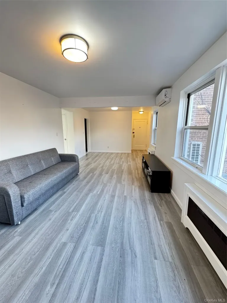 68-09 138th Street Flushing NY 11367