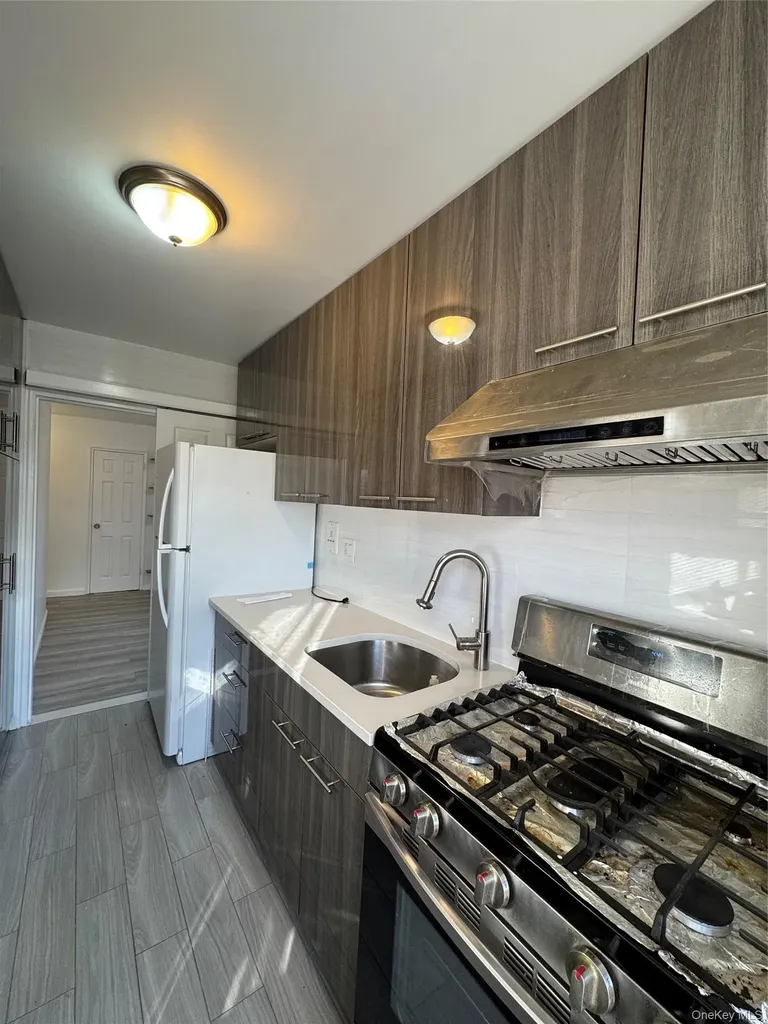 68-09 138th Street Flushing NY 11367