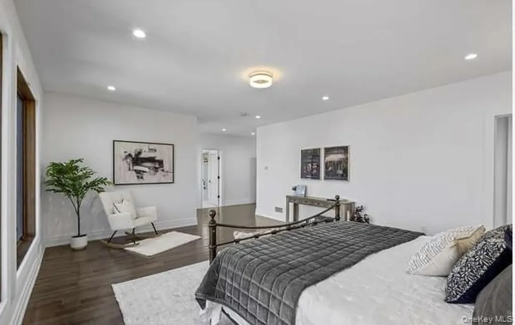 249 Calhoun Avenue Bronx NY 10465