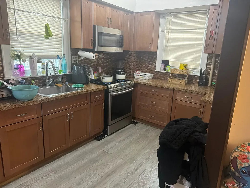 249 Calhoun Avenue Bronx NY 10465
