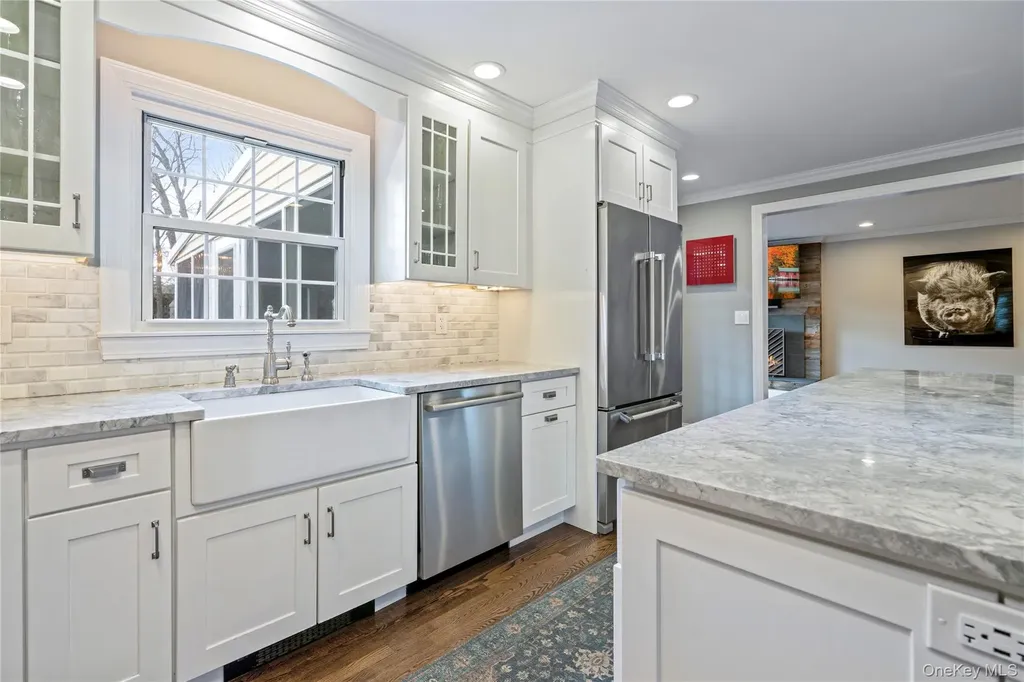 172 Burtis Lane Syosset NY 11791