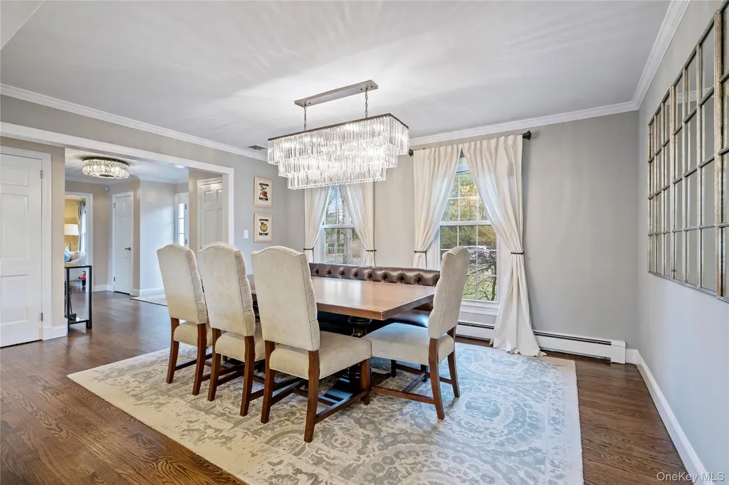 172 Burtis Lane Syosset NY 11791