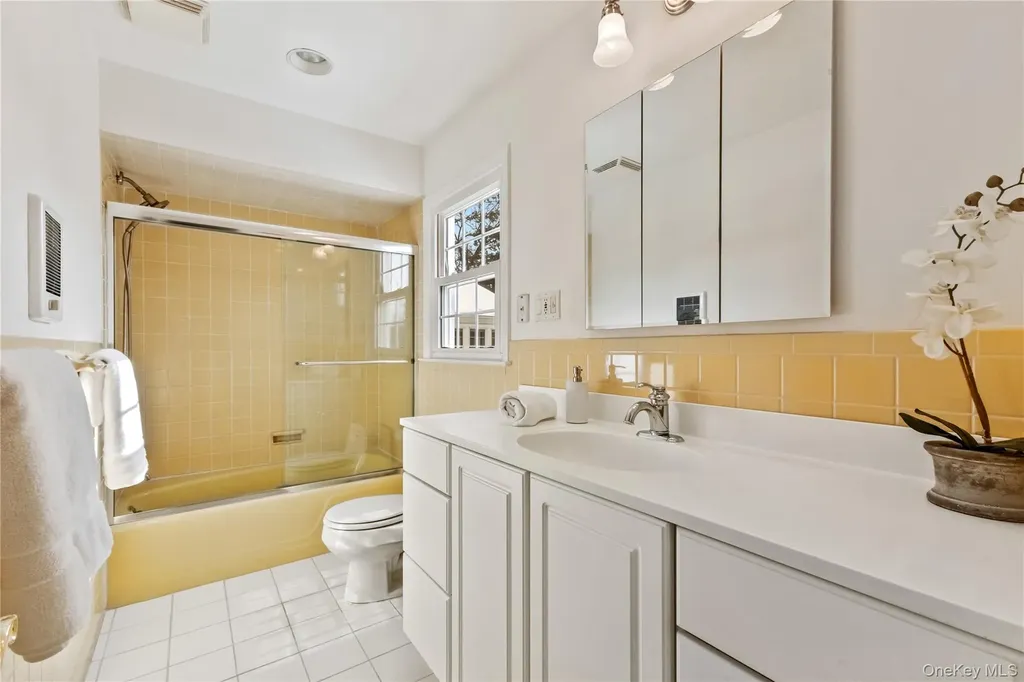 53 Oak Avenue Larchmont NY 10538