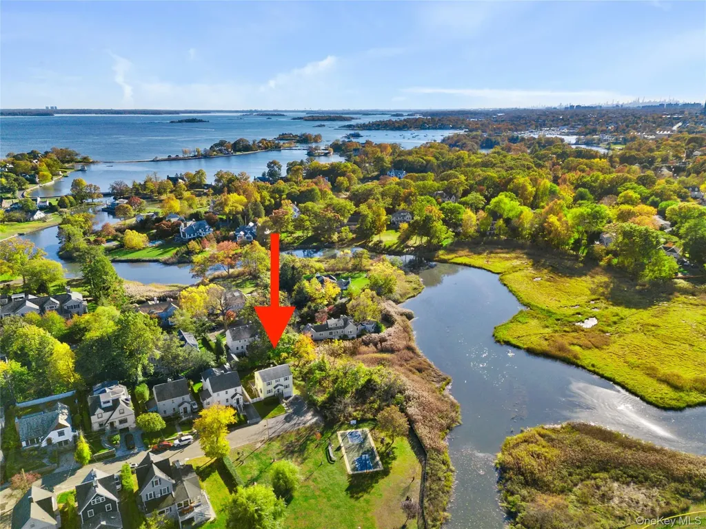 53 Oak Avenue Larchmont NY 10538