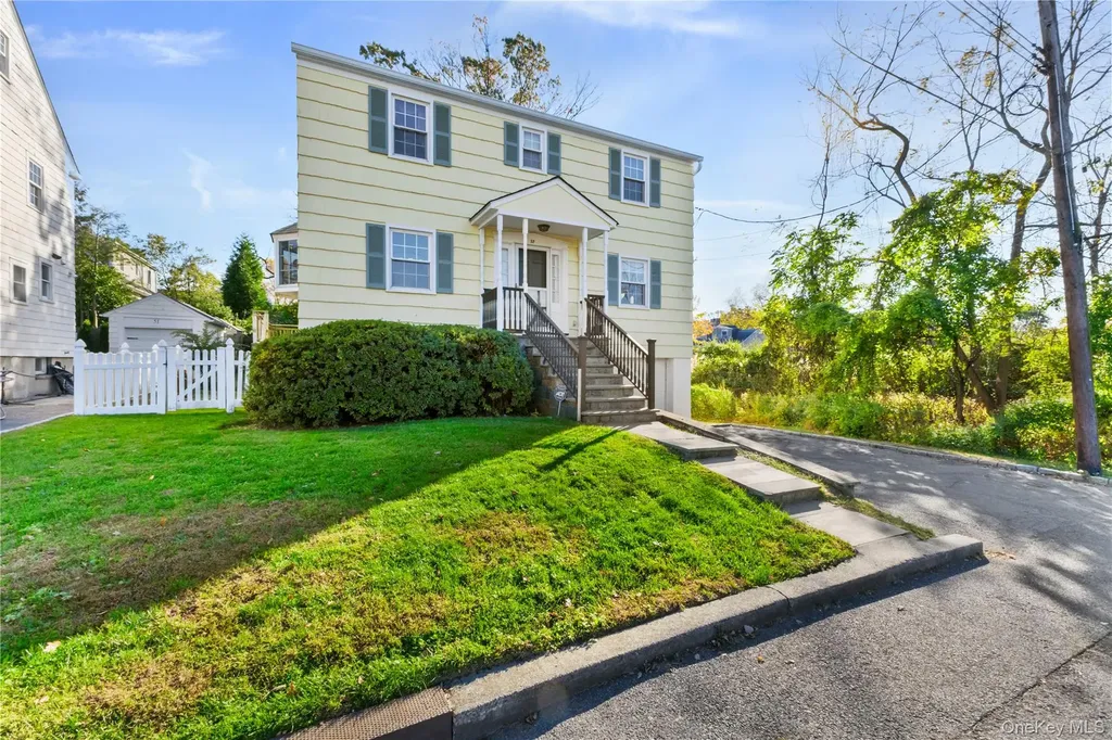 53 Oak Avenue Larchmont NY 10538