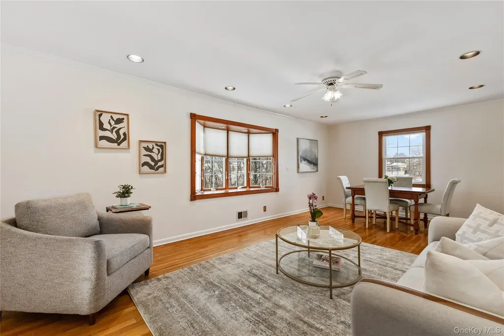 53 Oak Avenue Larchmont NY 10538