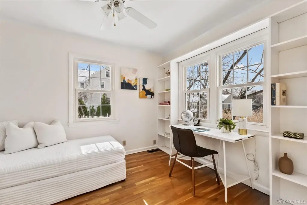 53 Oak Avenue Larchmont NY 10538