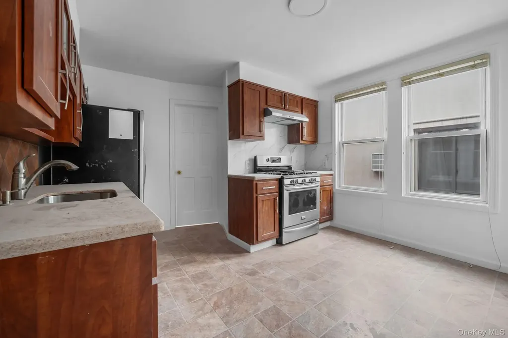 5844 Fresh Pond Road Maspeth NY 11378