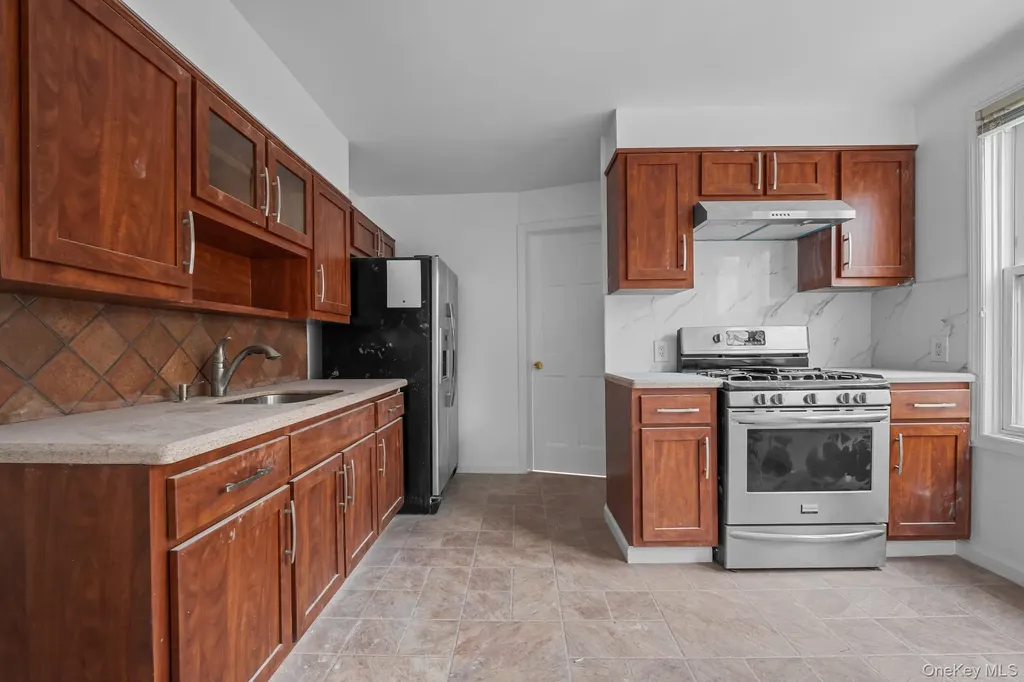 5844 Fresh Pond Road Maspeth NY 11378