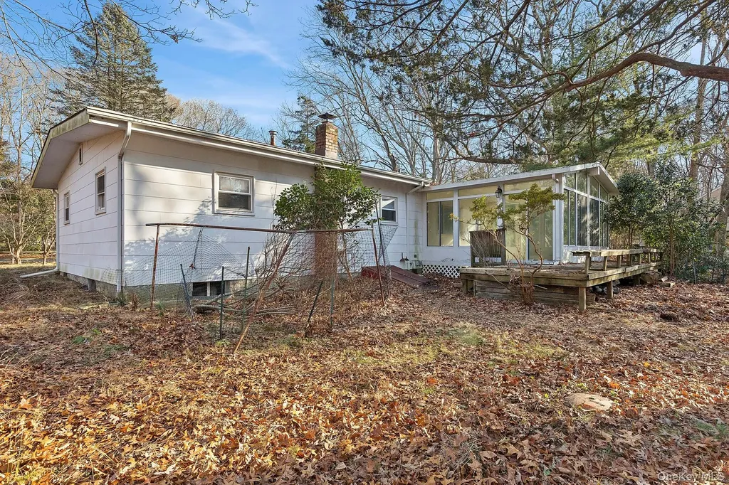 37 Cedar Drive Springs NY 11937