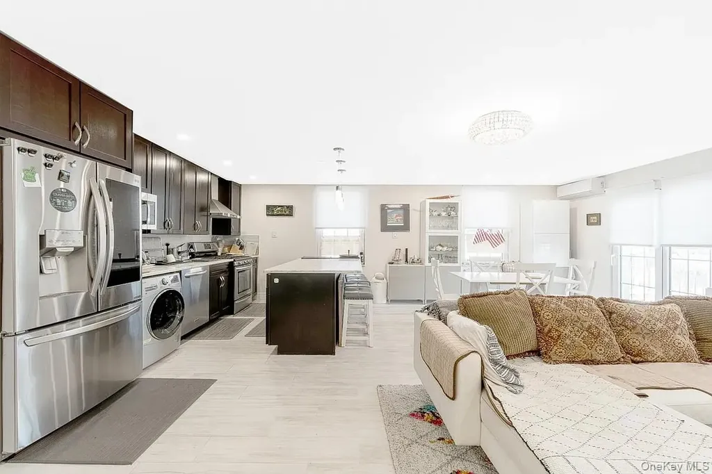 4300 Atlantic Avenue Brooklyn NY 11224