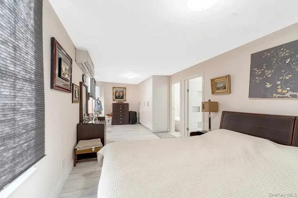 4300 Atlantic Avenue Brooklyn NY 11224