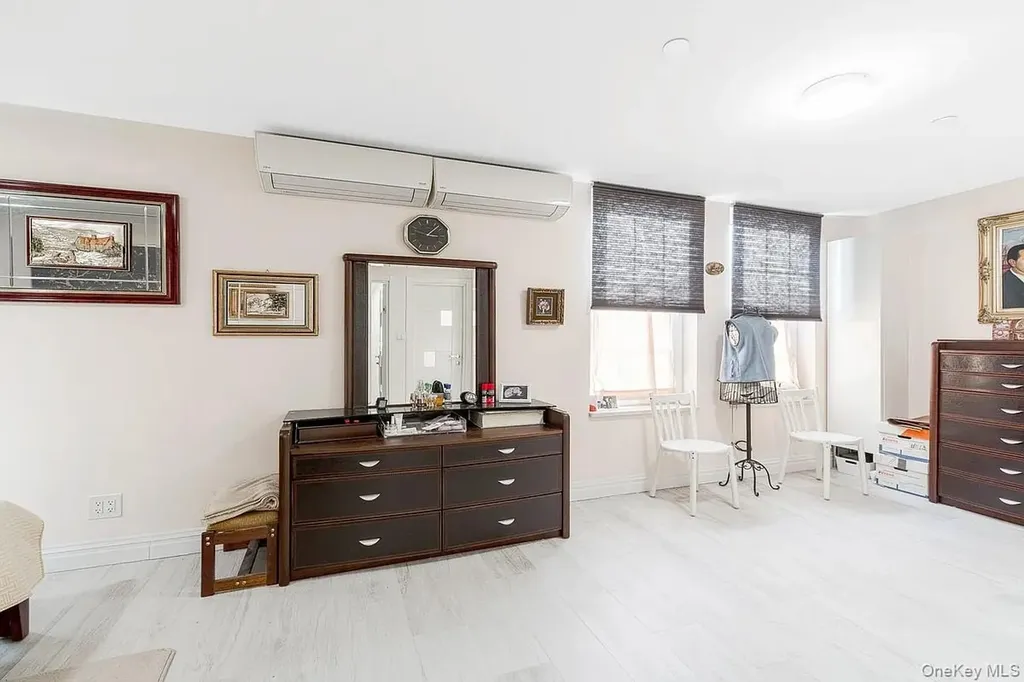 4300 Atlantic Avenue Brooklyn NY 11224