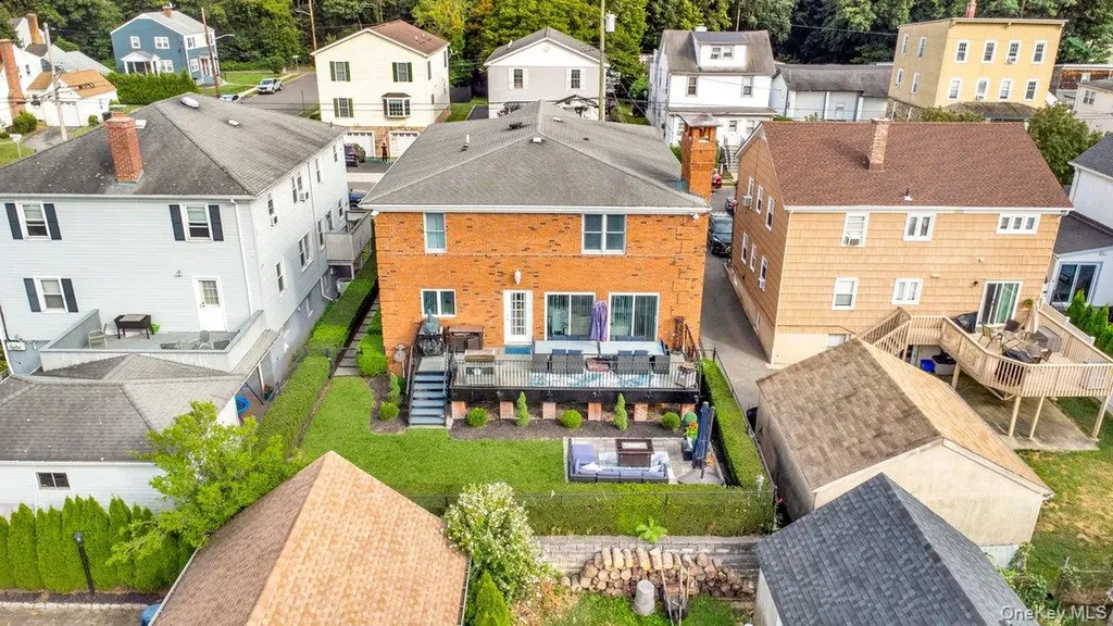 27 Woodside Avenue Harrison NY 10604