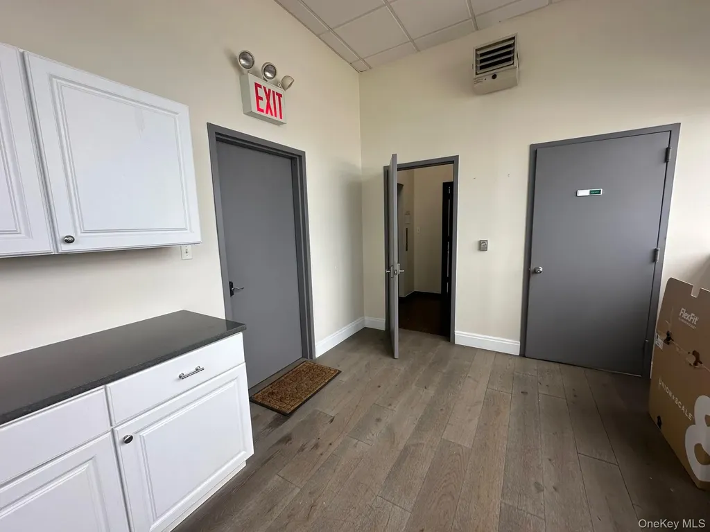 5319 46th Street Maspeth NY 11378