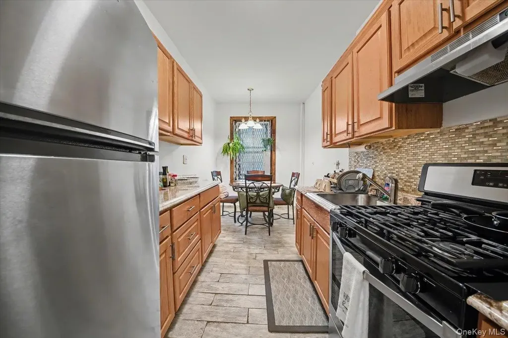1045 Anderson Avenue Bronx NY 10452