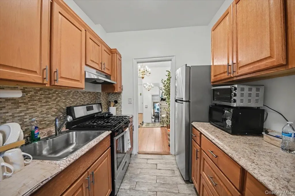1045 Anderson Avenue Bronx NY 10452