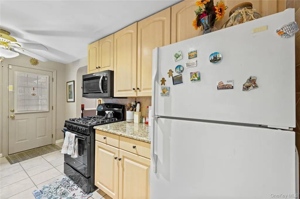 2004 Bogart Avenue Bronx NY 10462