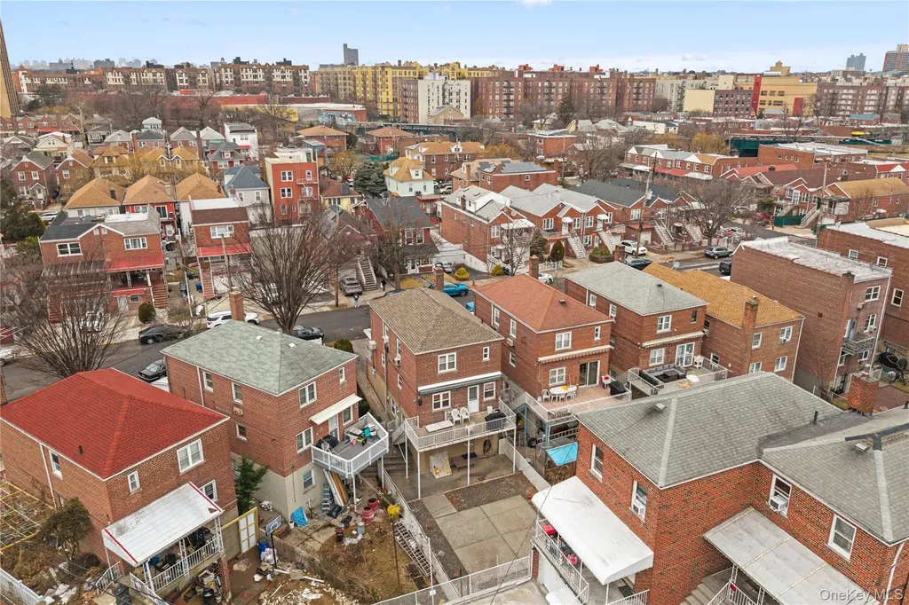2004 Bogart Avenue Bronx NY 10462