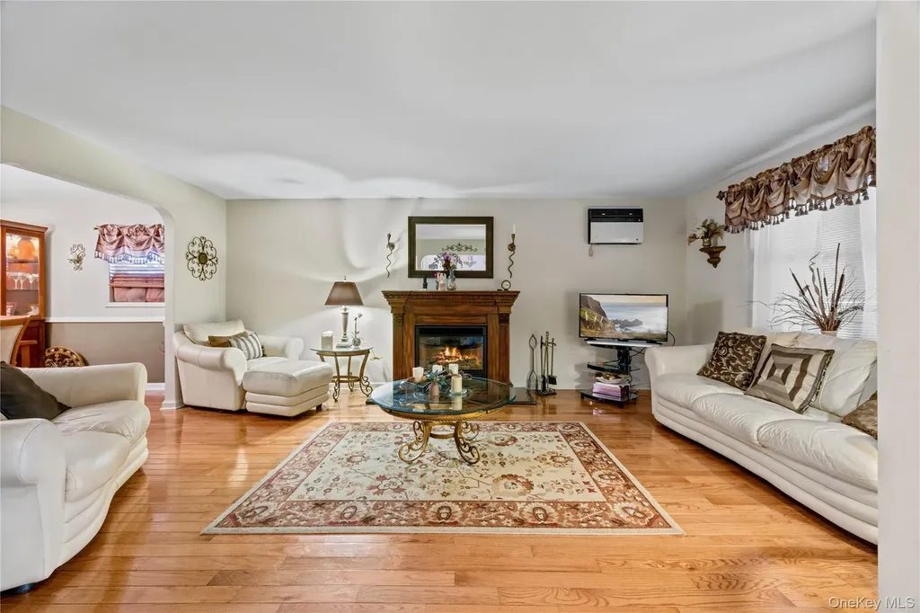 2004 Bogart Avenue Bronx NY 10462
