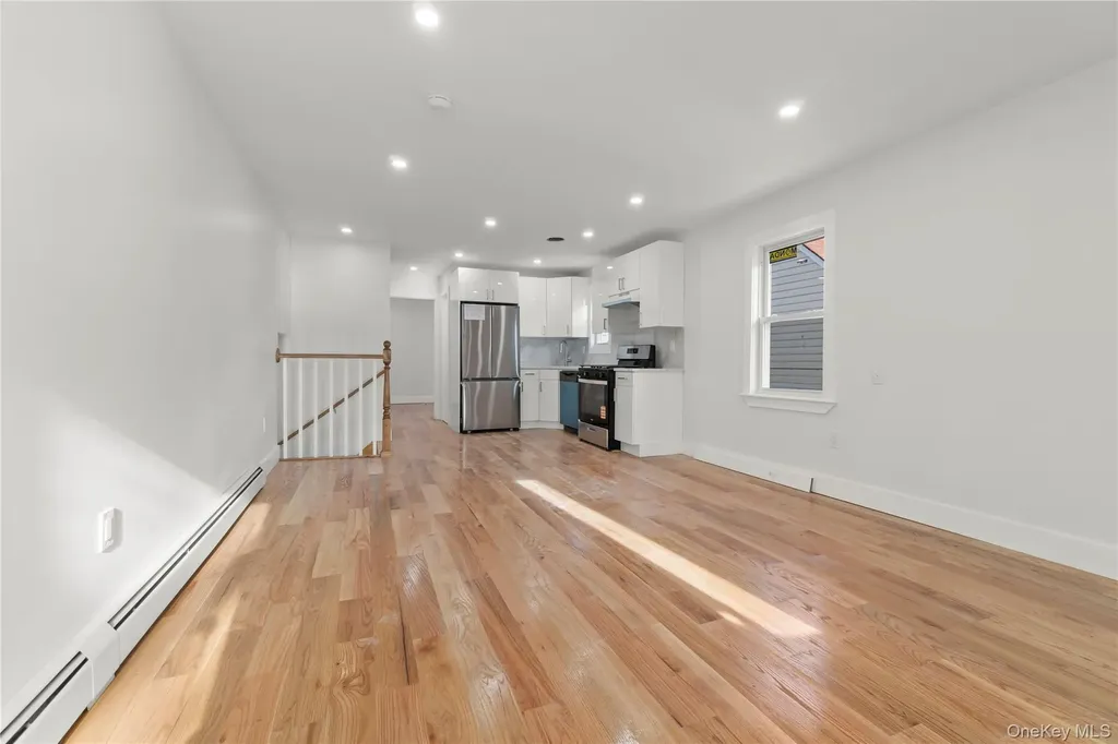 24909 Mayda Road Rosedale NY 11422