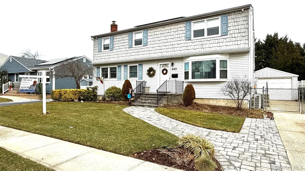 493 Kell Place Seaford NY 11783