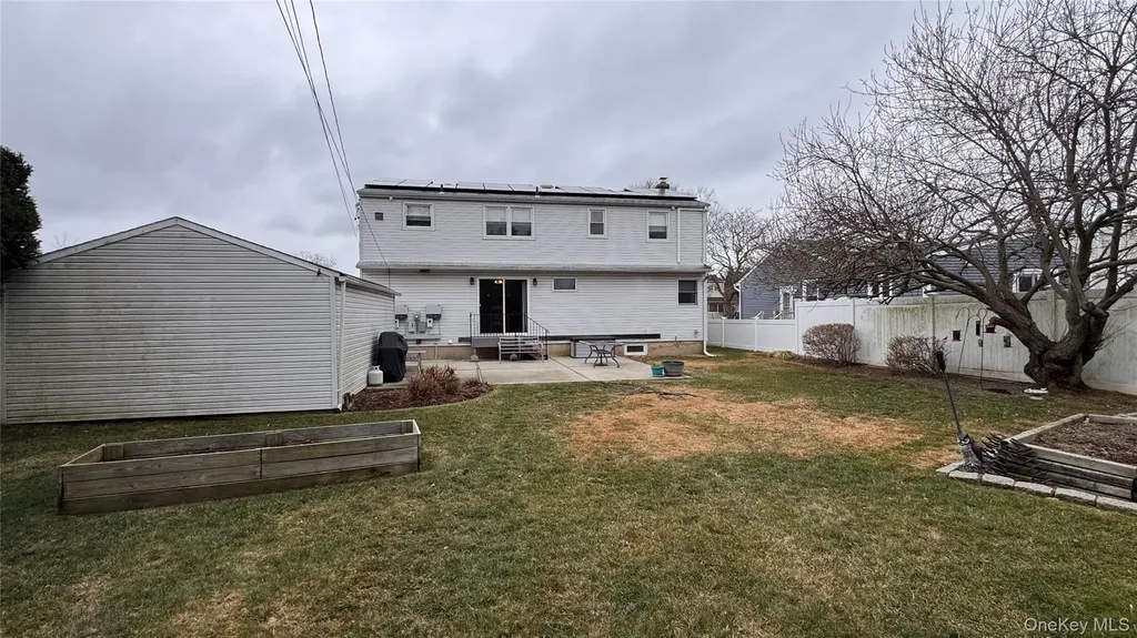 493 Kell Place Seaford NY 11783