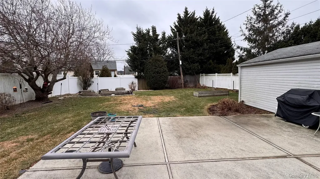 493 Kell Place Seaford NY 11783