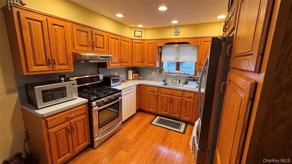 493 Kell Place Seaford NY 11783