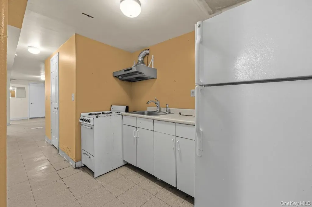 10409 94th Avenue Ozone Park NY 11416