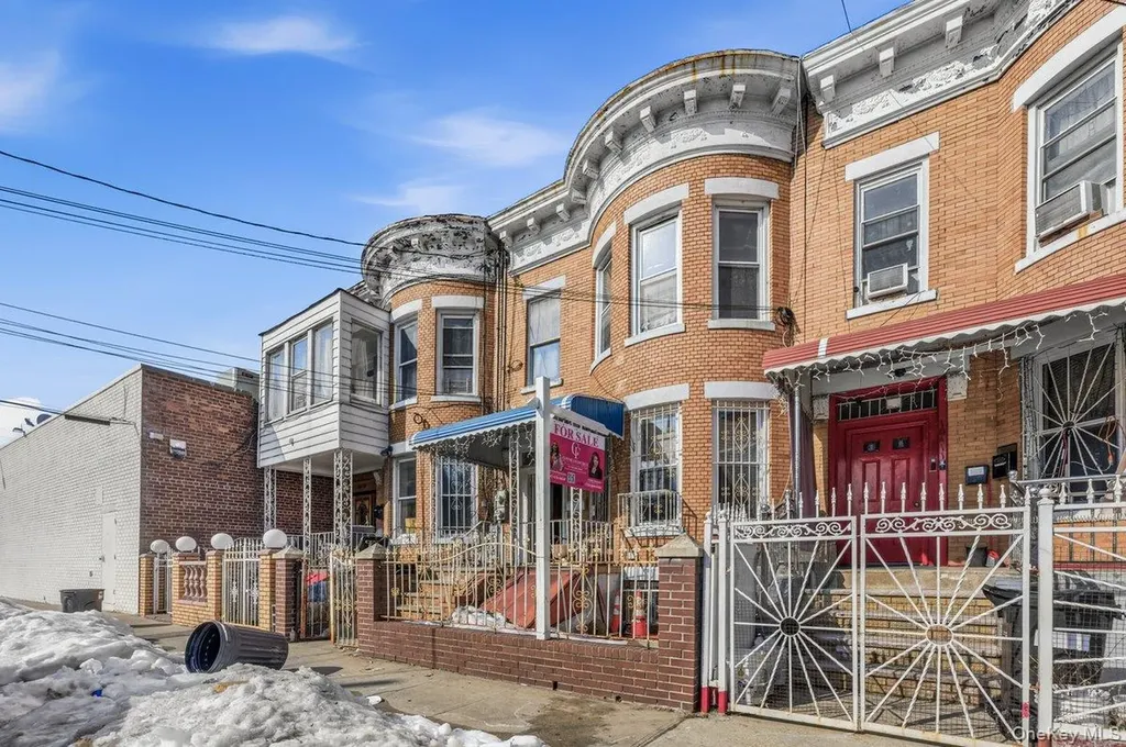 10409 94th Avenue Ozone Park NY 11416