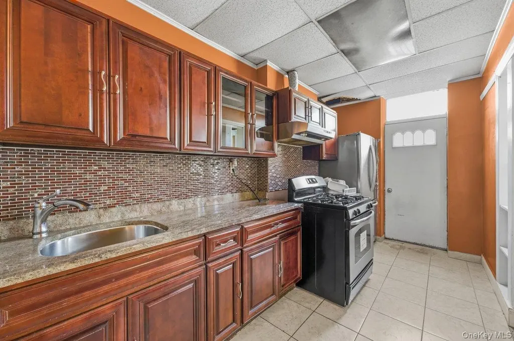 10409 94th Avenue Ozone Park NY 11416