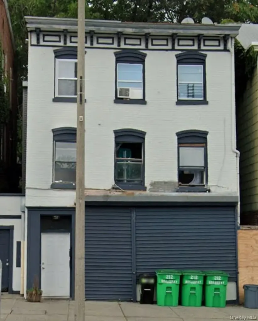 212 Broadway Newburgh NY 12550