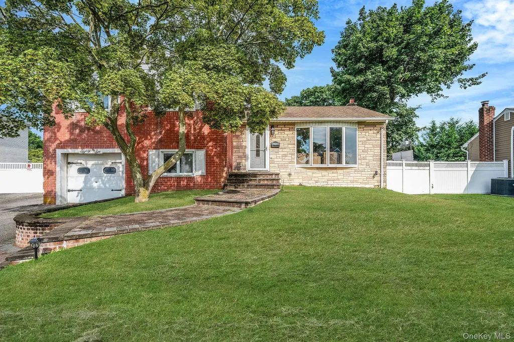 86 Silber Avenue Bethpage NY 11714