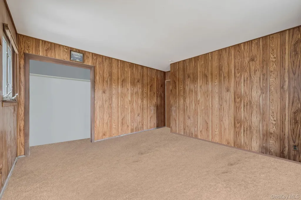 86 Silber Avenue Bethpage NY 11714