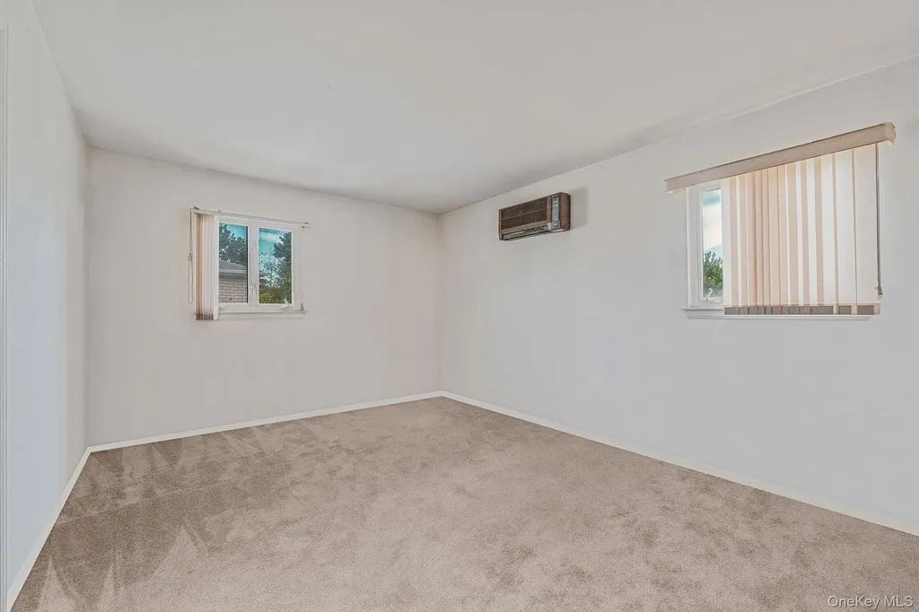 86 Silber Avenue Bethpage NY 11714