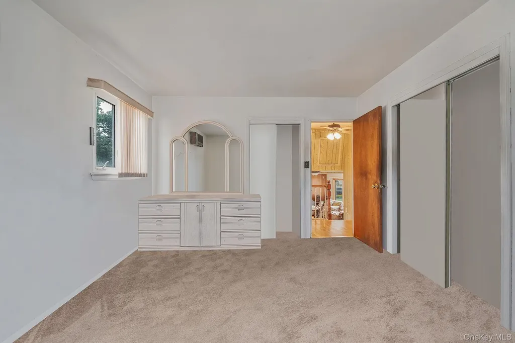 86 Silber Avenue Bethpage NY 11714
