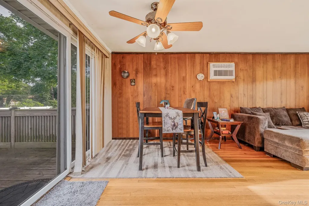 86 Silber Avenue Bethpage NY 11714
