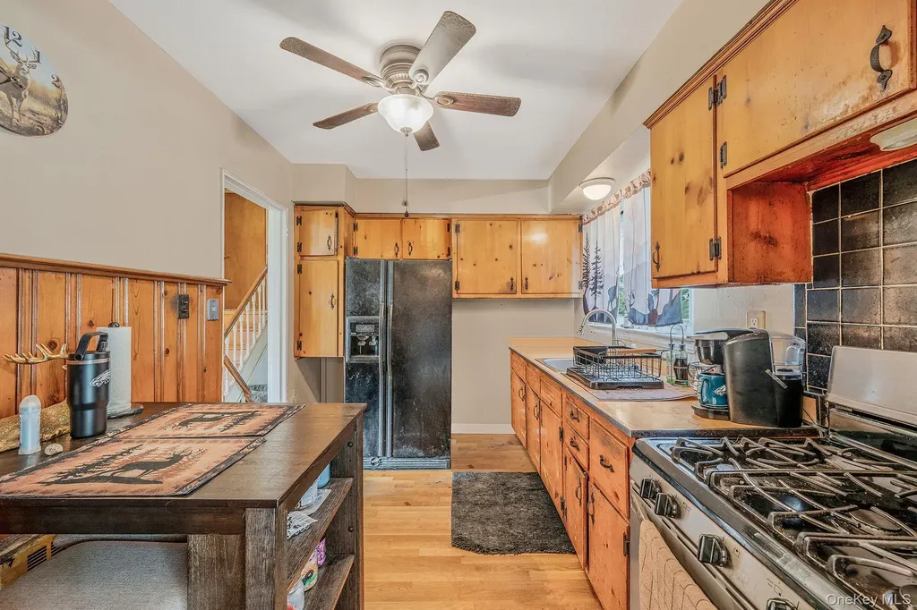 86 Silber Avenue Bethpage NY 11714