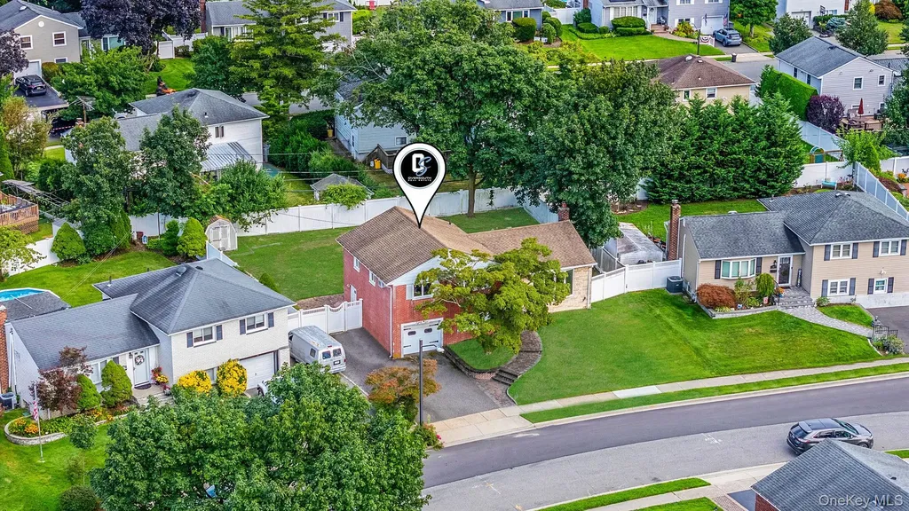 86 Silber Avenue Bethpage NY 11714