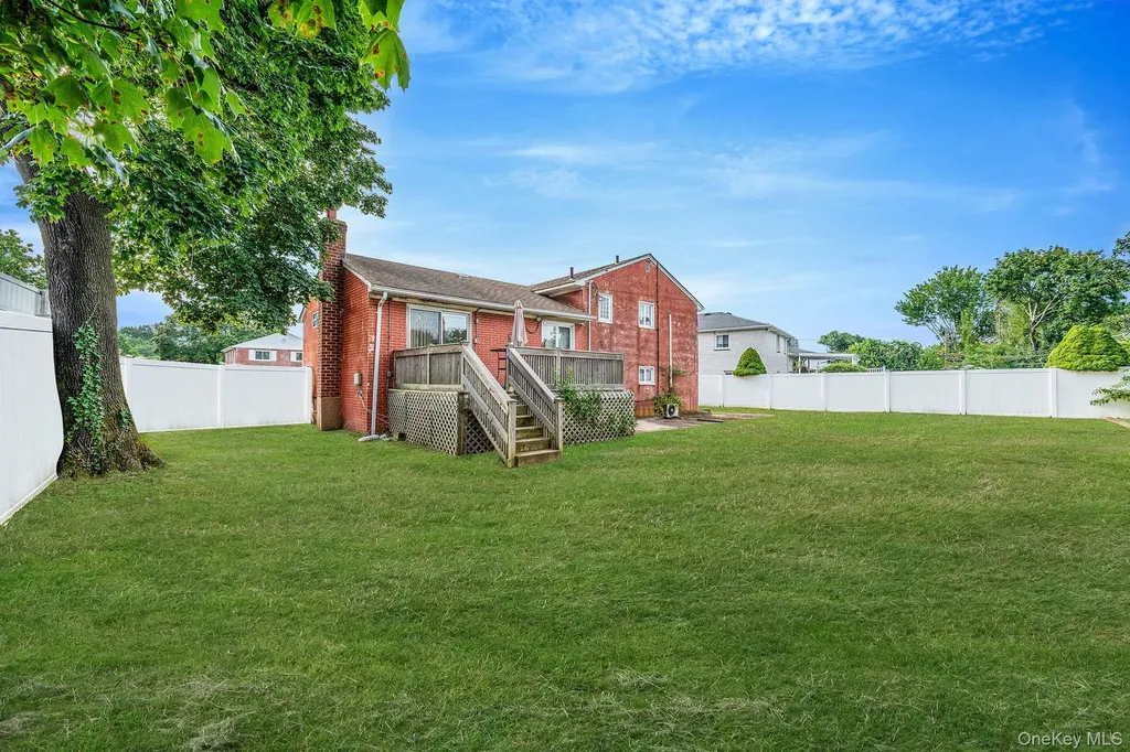 86 Silber Avenue Bethpage NY 11714