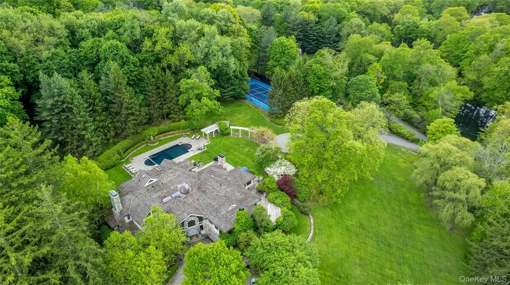 150 Old Farm Road N Chappaqua NY 10514