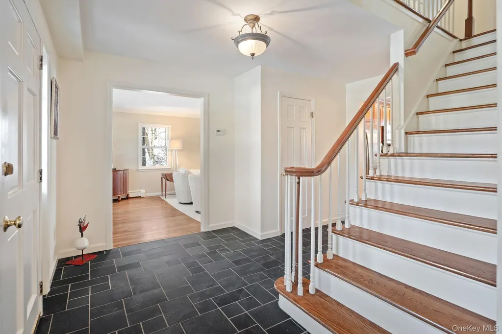 9 Whitlaw Lane Chappaqua NY 10514
