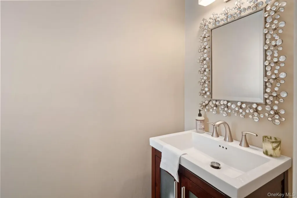 9 Whitlaw Lane Chappaqua NY 10514
