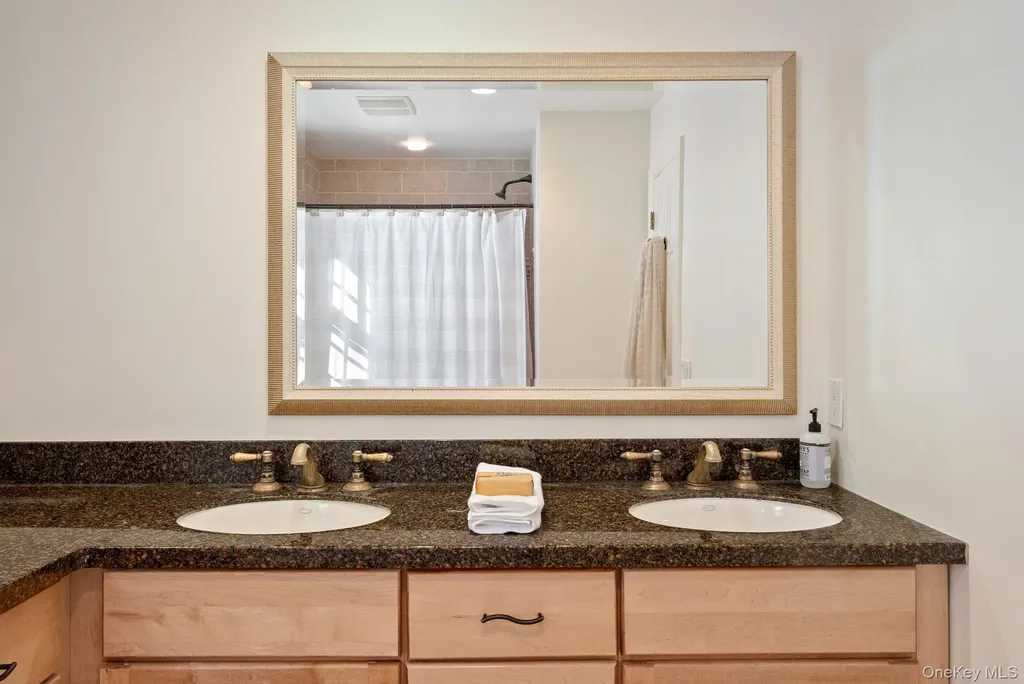 9 Whitlaw Lane Chappaqua NY 10514